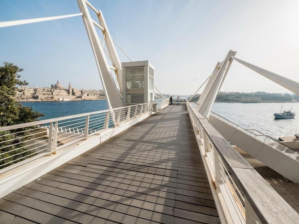 Super Luxury Apartment In Tigne Point, Amazing Sea Views สลีมา ภายนอก รูปภาพ